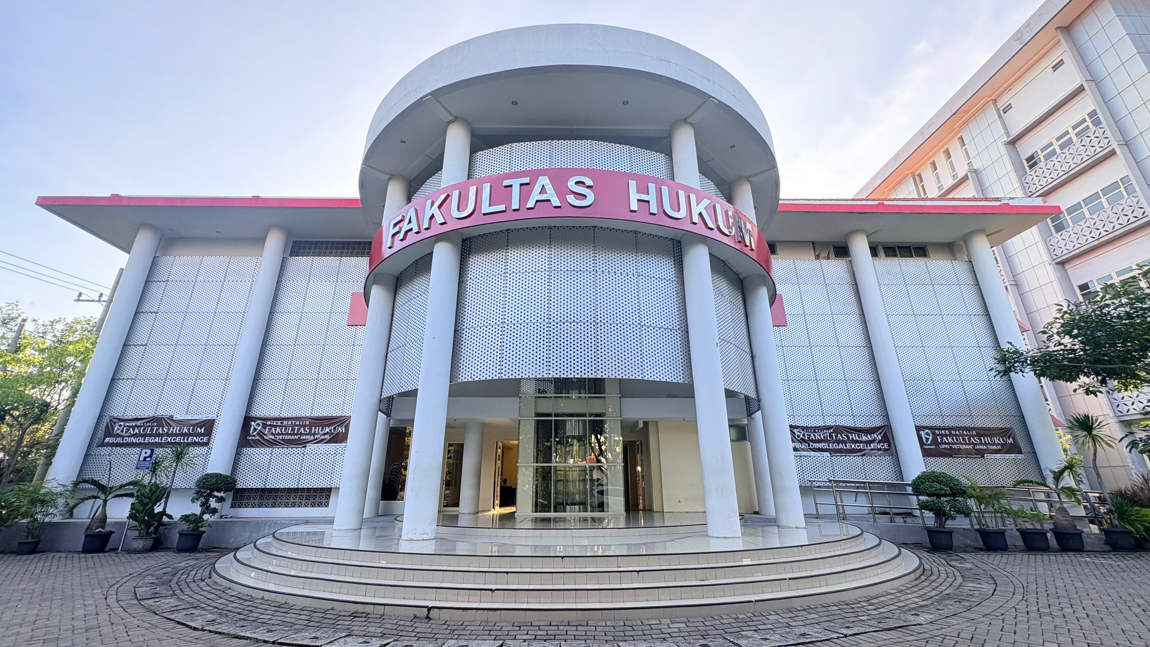 Gedung Hukum